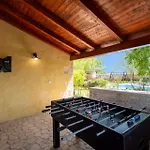 Villa Ive In Orbanici, Istrien By Istrabook *