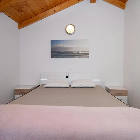 Vila Ive In Orbanici, Istrien By Istrabook *