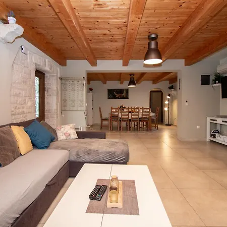 Vila Ive In Orbanici, Istrien By Istrabook Orbanići