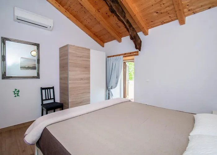 Ive In Orbanici, Istrien By Istrabook Orbanići