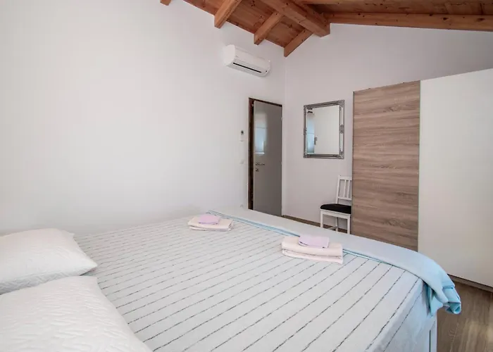 Villa Ive In Orbanici, Istrien By Istrabook