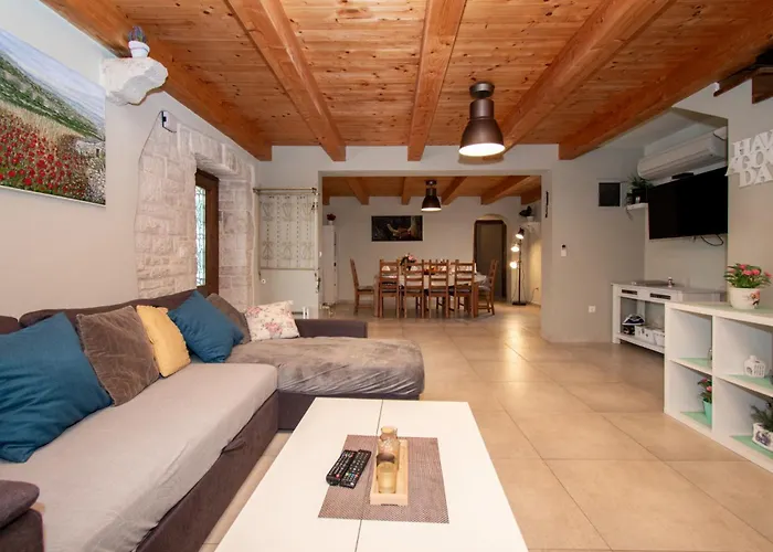 Villa Ive In Orbanici, Istrien By Istrabook Orbanići