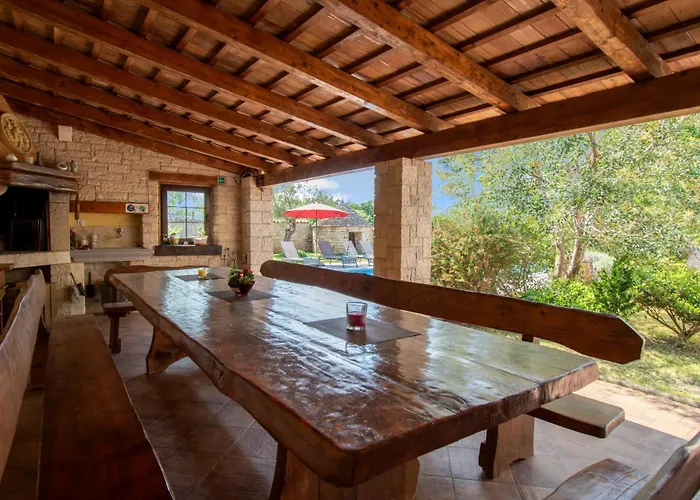 Villa Ive In Orbanici, Istrien By Istrabook Orbanići